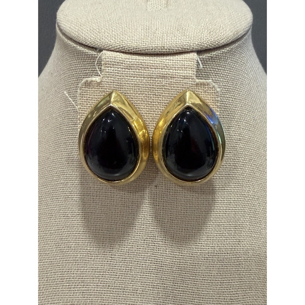 Vintage Black Teardrop Cabochon Dome Center Gold Tone Clip On Earrings 1980s